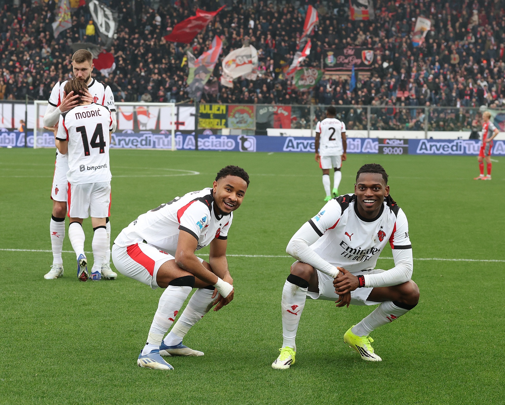 世界杯直播app下载-米体：莱奥续约谈判已开启，但英超和沙特的转会威胁仍存在