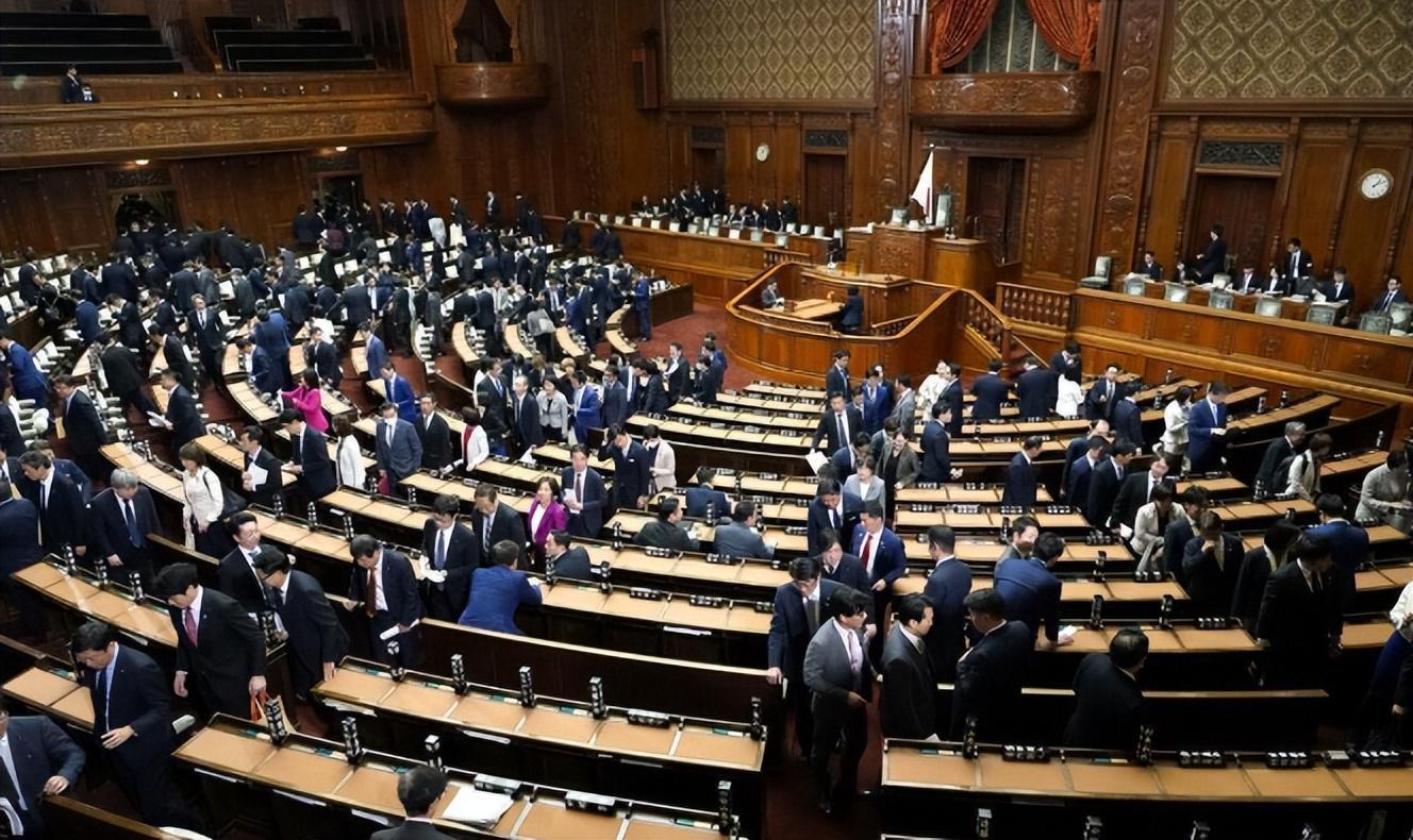 世界杯手机观看-78:18！石破茂力挺高市：无需道歉，中日关系已恶化，在野党亮剑