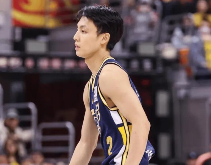 世界杯高清直播-广东87-71战胜同曦 球员评价：焦泊乔满分，4人及格，5人低迷