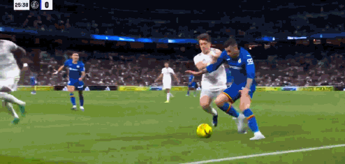 0-1耻辱！14亿欧皇马10天2败：已落后巴萨4分 吕迪格再现杀人动作