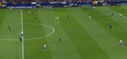 世界杯客户端升级-全员卧底？热刺欧冠离大谱 开场22分钟4次失误送礼 22岁门将获0分